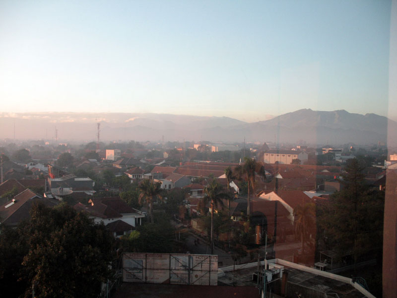 bandung02_1.jpg